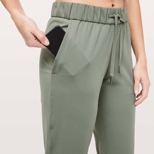 Lululemon On The Fly 7/8 Pant